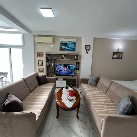 Seaview Apartmán *